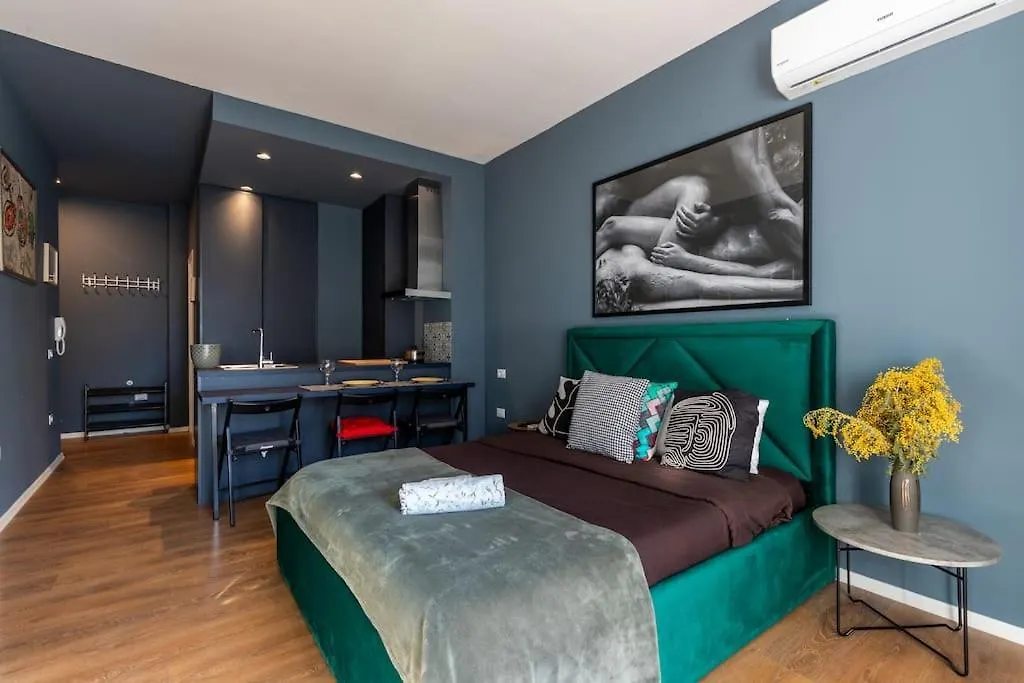 Boras Apartment Studio Near Artificial Lake Тирана