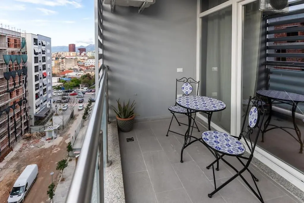 Boras Apartment Studio Near Artificial Lake Тирана Албания