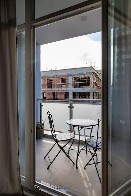 Boras Apartment Studio Near Artificial Lake Тирана Албания
