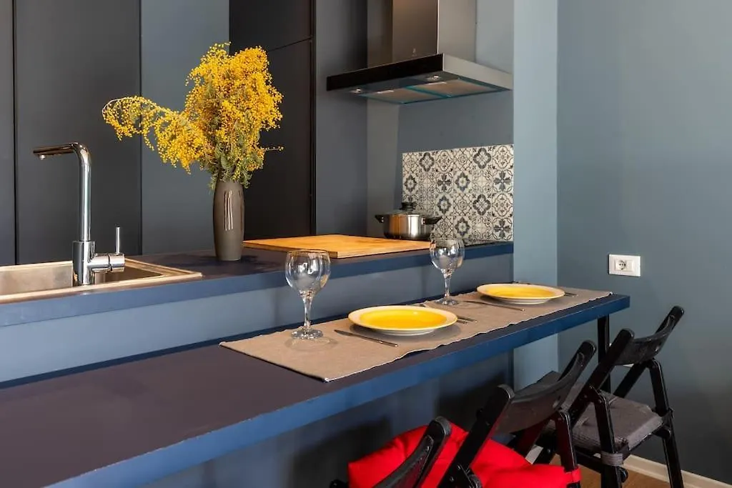 Boras Apartment Studio Near Artificial Lake Тирана