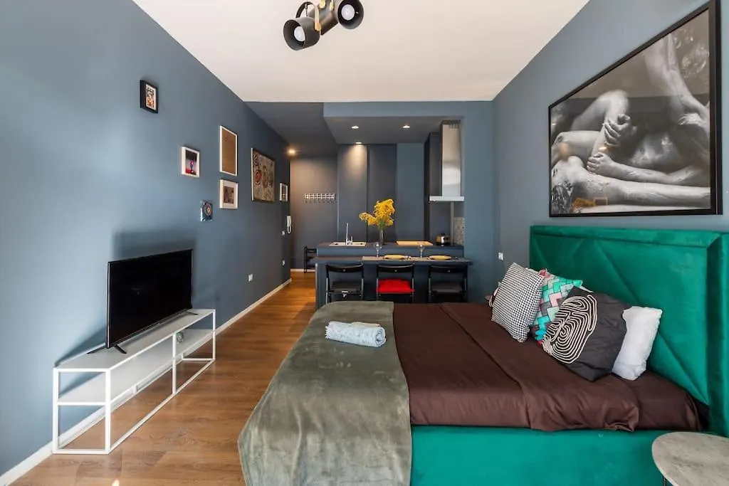 Boras Apartment Studio Near Artificial Lake Тирана
