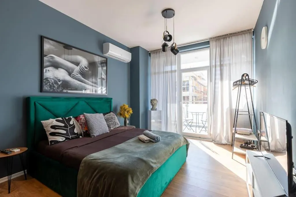 Boras Apartment Studio Near Artificial Lake Тирана